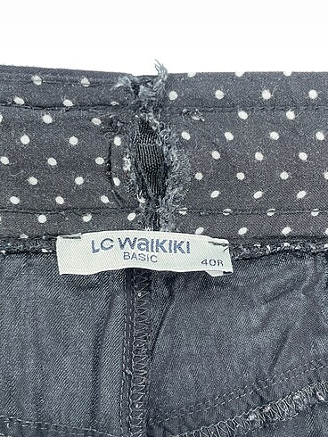 40 Beden siyah Renk LC Waikiki Kumaş Pantolon %70 İndirimli.
