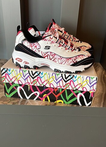 36,5 Beden beyaz Renk Skechers D?lites 