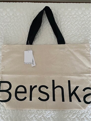 Bershka çanta (büyük boy )