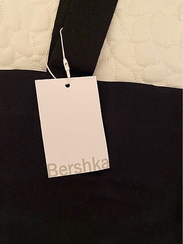  Beden siyah Renk Bershka çanta