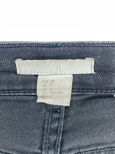 36 Beden siyah Renk H&M Jean / Kot %70 İndirimli.