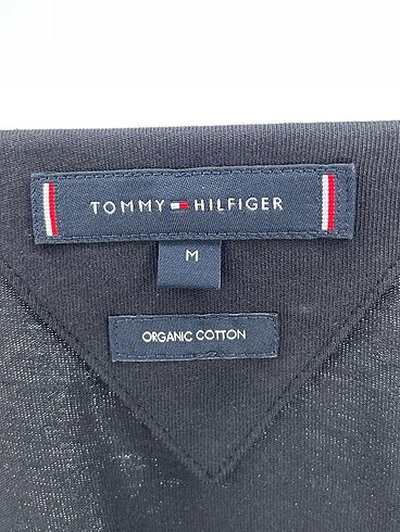 m Beden siyah Renk Tommy Hilfiger T-shirt %70 İndirimli.