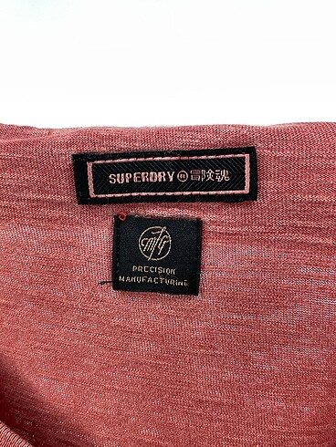 42 Beden çeşitli Renk Superdry T-shirt %70 İndirimli.