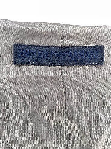 48 Beden çeşitli Renk Emporio Armani Blazer %70 İndirimli.