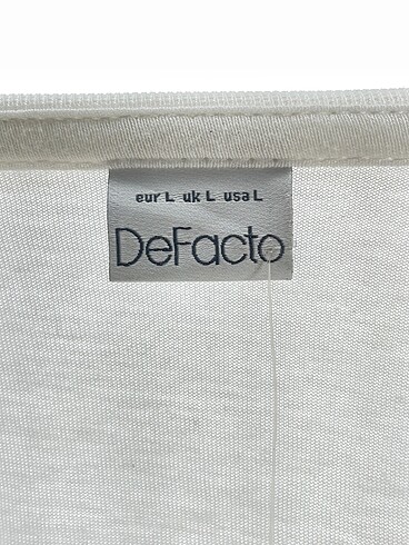 l Beden beyaz Renk Defacto T-shirt %70 İndirimli.
