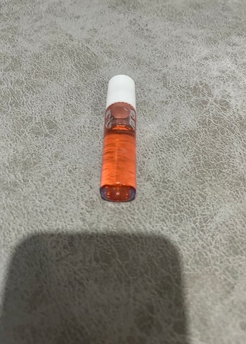 Bej Parlak Dudak Yağı - Görsel 2