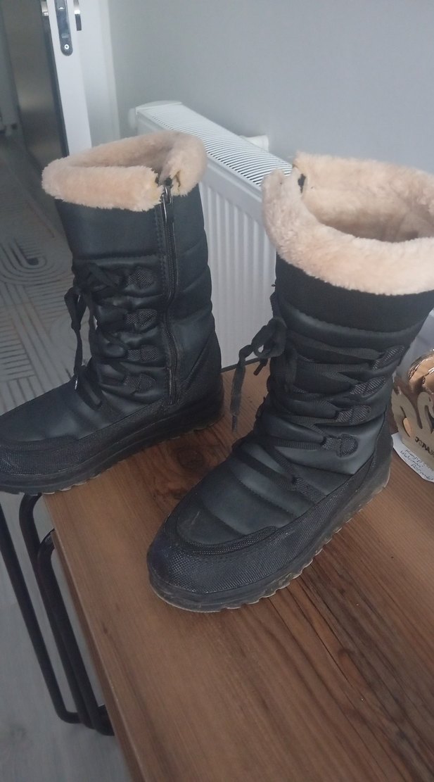 Siyah Kadın Keçe Kürklü Dolgu Topuk Bot - Görsel 2