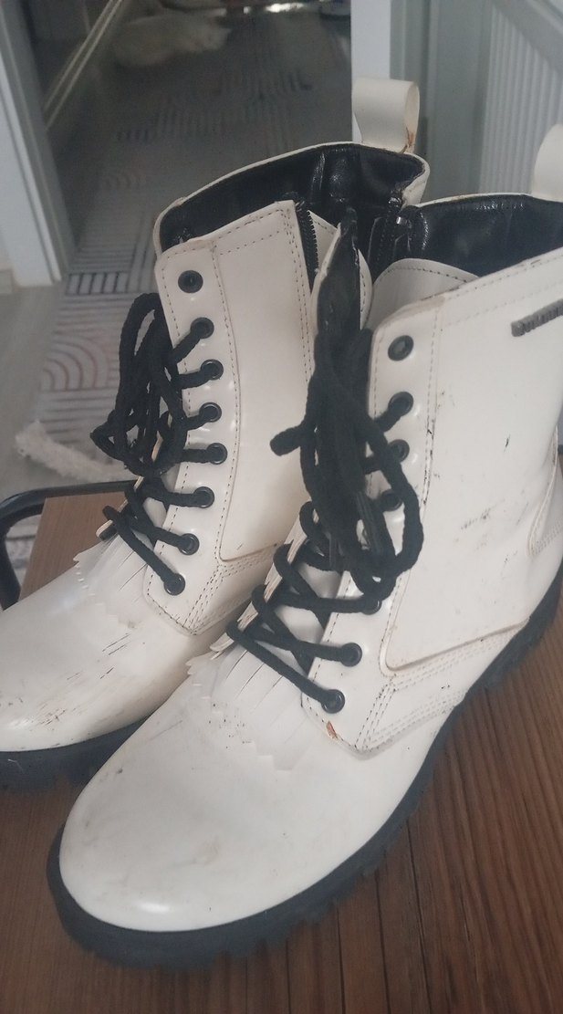 Beyaz Yüksek Topuklu Kadın Botları - Görsel 2