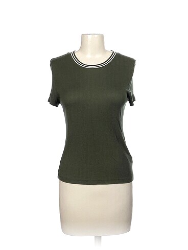 Koton T-shirt %70 İndirimli.