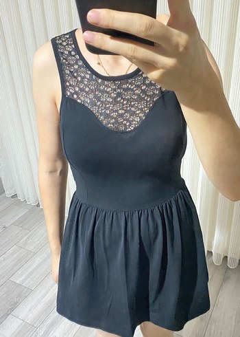 s Beden siyah Renk Dantel Detaylı Siyah Mini Elbise