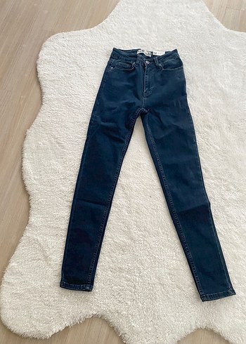 Diğer Koyu Lacivert Dar Kesim Denim Jean