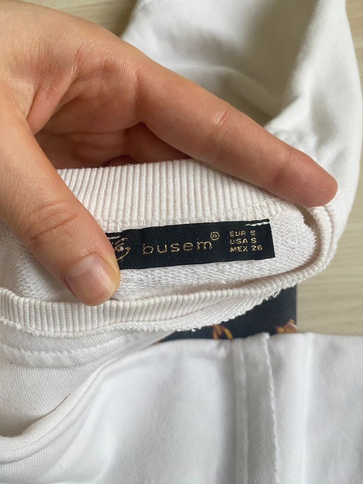 Ekru Zincir Desenli Rahat Sweatshirt — görsel 4/5