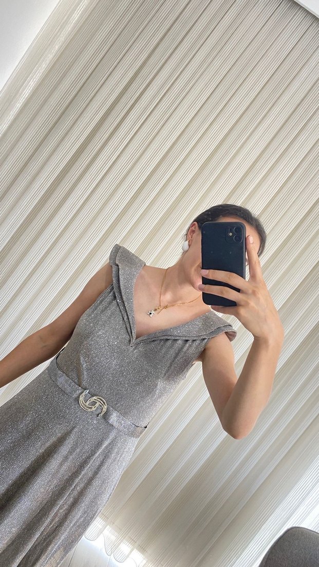 Gri Yılan Desenli Kemerli Uzun Abiye Elbise - Görsel 3