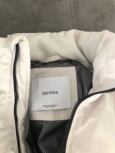 BERSHKA BEJ MONT