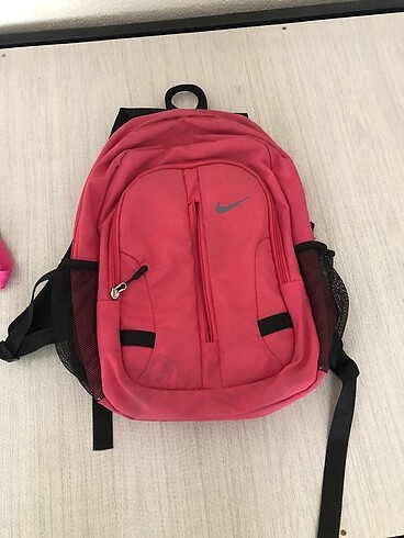 nike sırt çantası