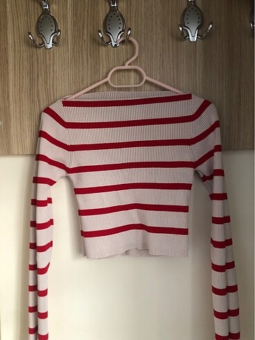 Pull and bear kısa üst kazak crop