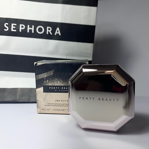 Fenty Beauty Pudra - Powder (Banana)