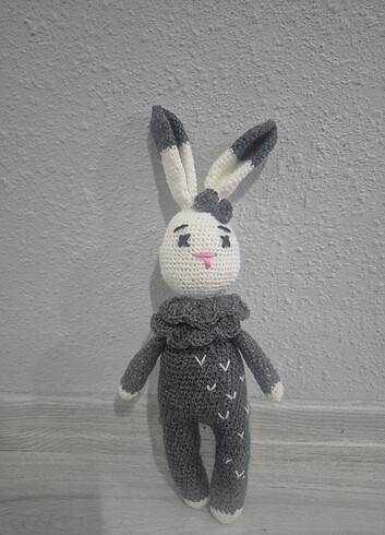 Tavşan amigurumi 