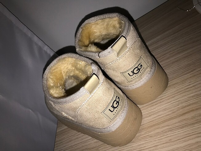Ugg platform