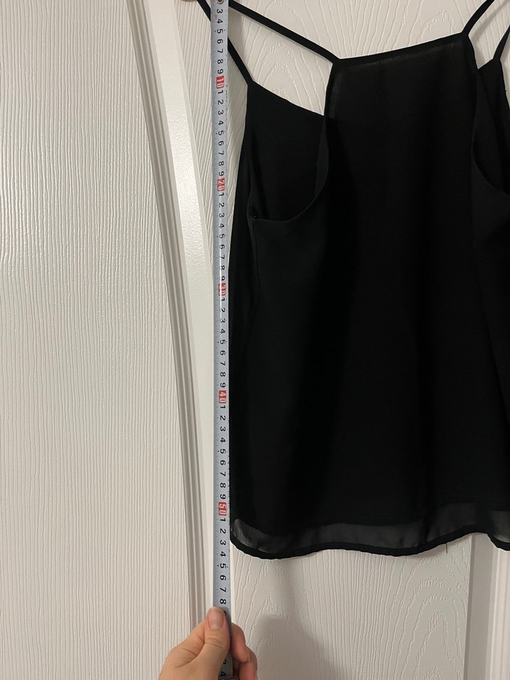 Kadın Siyah Piliseli Mini Askılı Bluz - Görsel 4