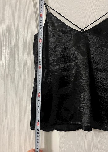 Siyah Drapeli İnce Askılı Mini Bluz - Görsel 6