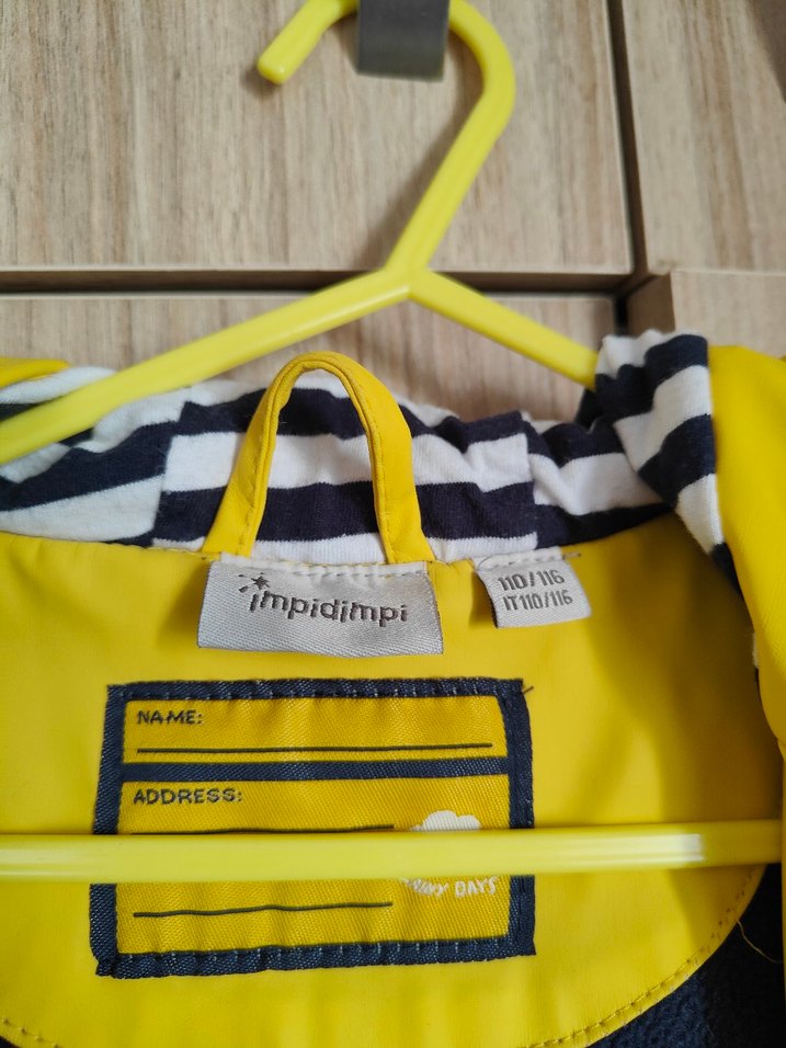 Sarı Erkek Çocuk Düğmeli Yağmurluk - Görsel 2