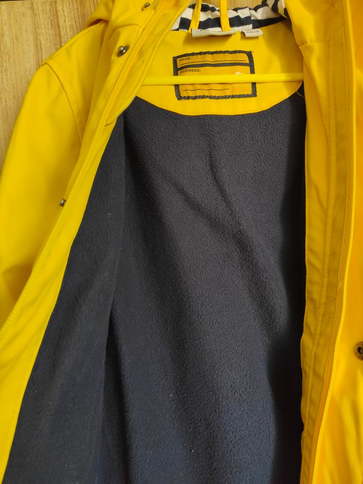 Sarı Erkek Çocuk Düğmeli Yağmurluk - Görsel 3