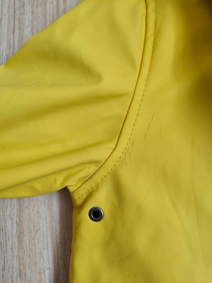 Sarı Erkek Çocuk Düğmeli Yağmurluk - Görsel 5