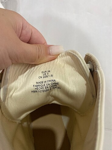 H&M H&m Bot