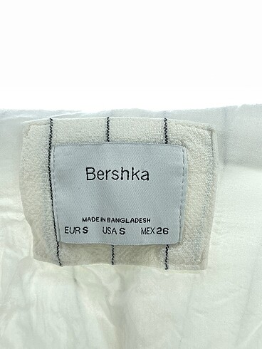 s Beden çeşitli Renk Bershka Blazer %70 İndirimli.