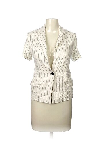 Bershka Blazer %70 İndirimli.