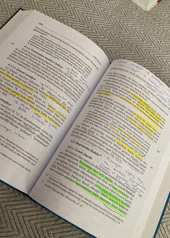  Beden Renk Kıymetli Evrak Hukuku - Kendigelen, Kırca 7. bası