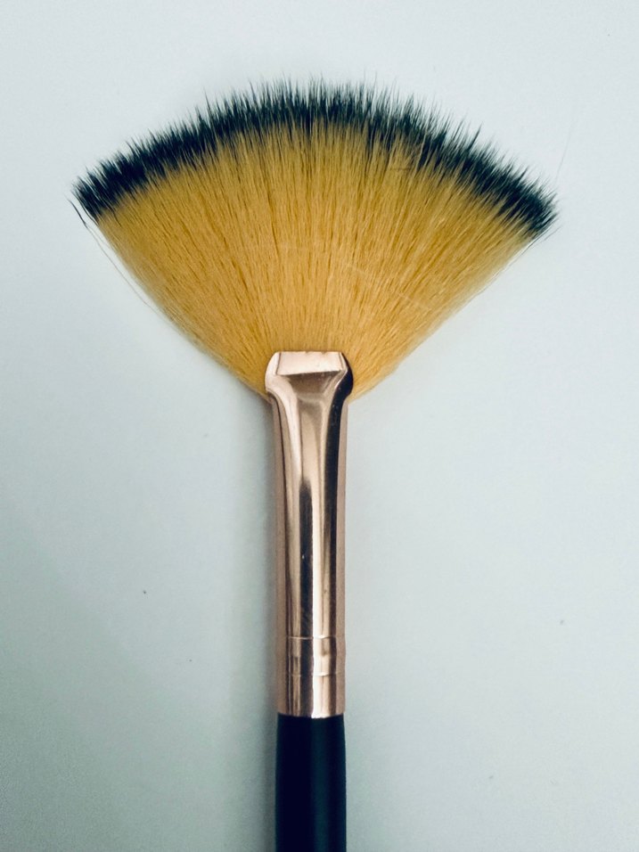 Yelpaze aydınlatıcı Makyaj Fırçası - Görsel 2