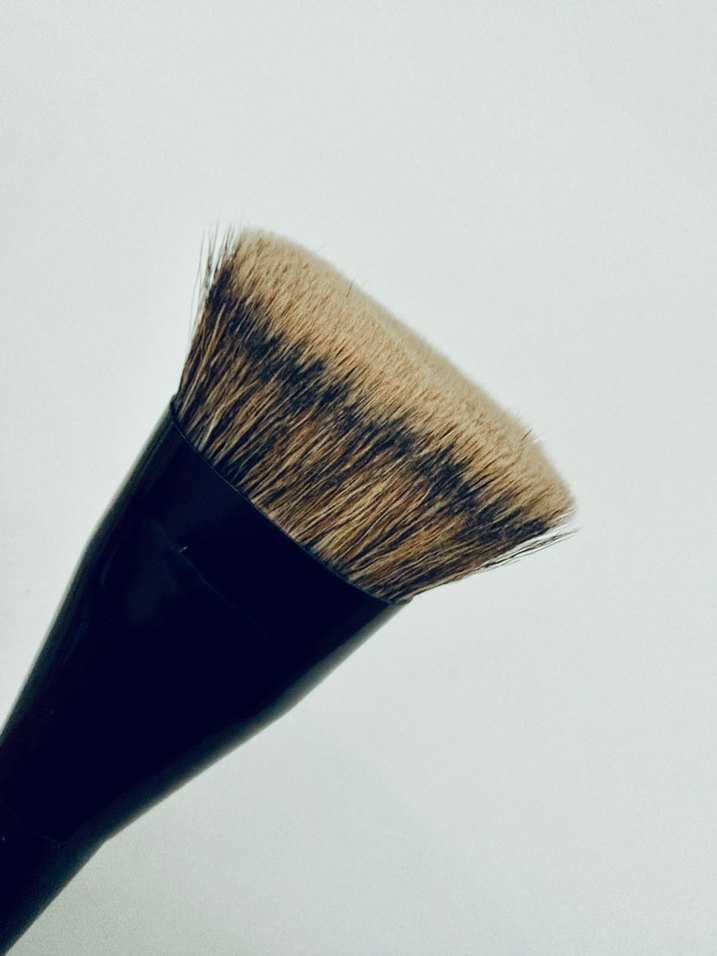 Yumuşak lifli Makyaj fondöten  Fırçası - Görsel 2