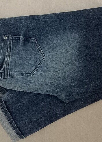 40 Beden mavi Renk Jeanssss