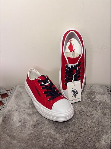 U.S. POLO ASSN. CLEME TEX 3FX 37 Numaradır.