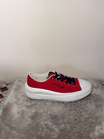 U.S Polo Assn. U.S. POLO ASSN. CLEME TEX 3FX 37 Numaradır.