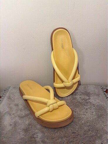 Nine west ISJU3FX 38 Numaradır.