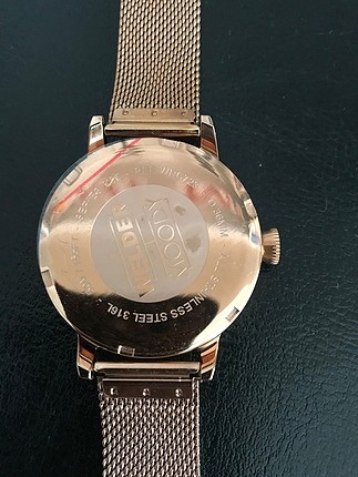 Beden Rose gold hasır kordonlu WELDER SATILDI
