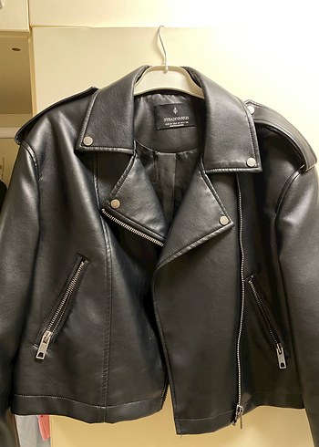 Stradivarius Kadın Siyah Deri Biker Ceket Stradi