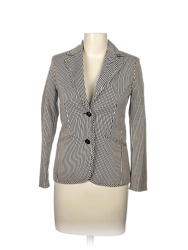 Mango Blazer %70 İndirimli.