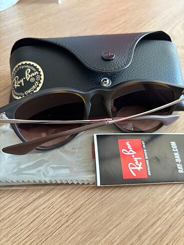 Beden Ray-Ban güneş gözlüğü