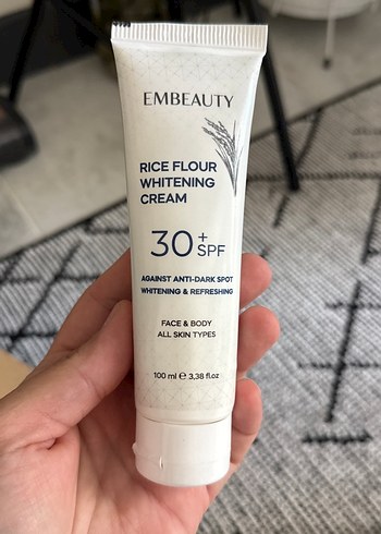 Embeauty Pirinç Unlu Beyazlatıcı Krem SPF30