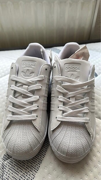 Adidas superstar