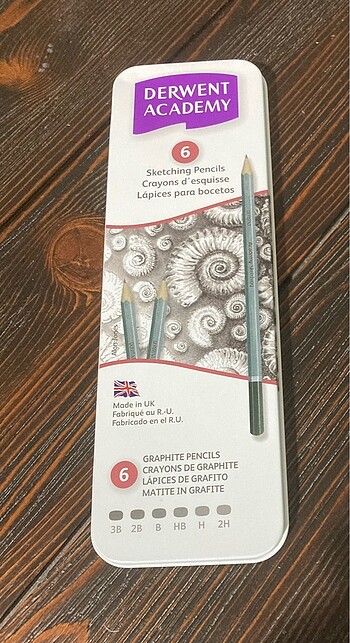Derwent academy eskiz kalemi 6 lı metal kutu