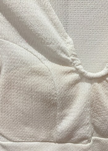 Kısa Kol V Yaka Beyaz Bluz - Görsel 3