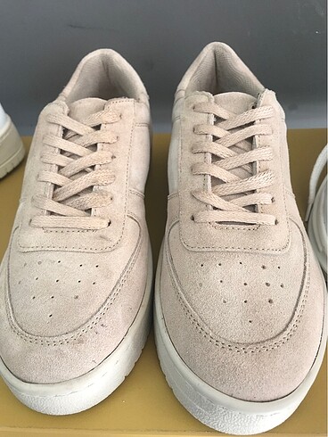 Zara Hakiki Deri Bağcıklı Sneakers
