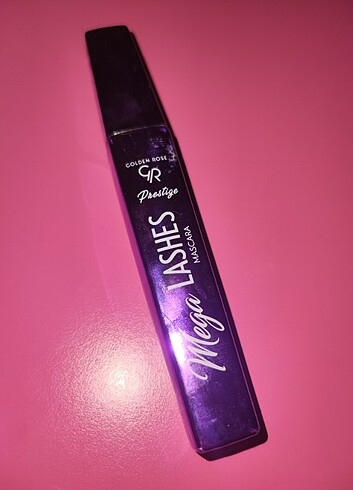 Golden Rose Mega Lashes Mascara