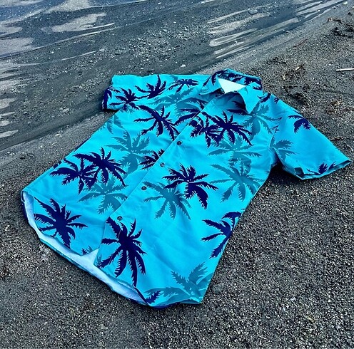 Diğer Gta vice vity tommy vercetti gömleği