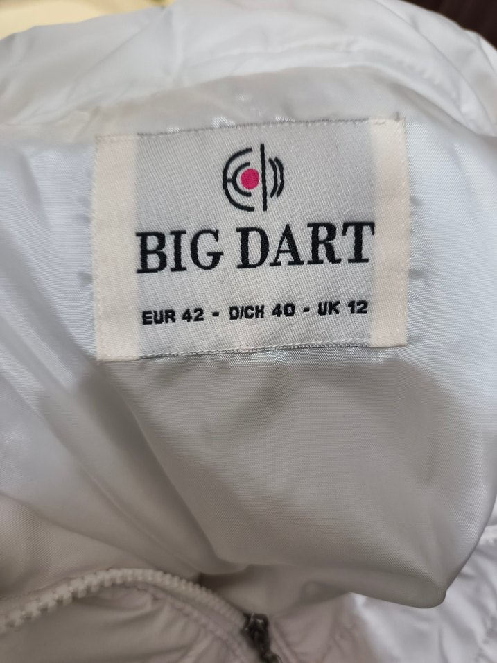 Kadın Beyaz Fermuarlı Mont - Görsel 3